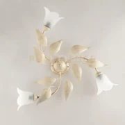 Plafoniera in ferro laccato avorio con decorazione oro antico e dif...