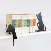Ferma libri gatti nero