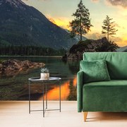 Carta da parati – Paesaggio montano sul lago