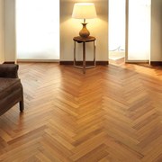 Parquet massello forte spina italiana e striscia di parquet S in teak spazzolato elegance sp. 10/10 mm 1.89 m²