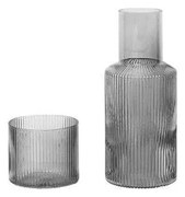 ferm LIVING - Ripple Piccolo Caraffa Set Fumé Grigio ferm LIVING