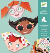 Origami - piccole ragazze da sfilata