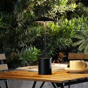 Lindby Lampada da tavolo ricaricabile a LED Ayva, nero, alluminio, IP44