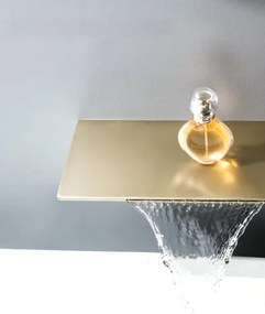 Rubinetto da parete per lavabo ELITE EDITION BSW1722 con LED e getto a cascata, in più finiture tra cui oro spazzolato e nero opaco — Nero