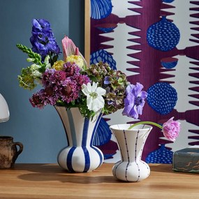 Vaso in ceramica bianca dipinto a mano Signature - Kähler Design