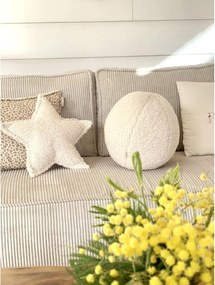 Cuscino per divano da bambini color crema con rivestimento in bouclé Ball – Wigiwama