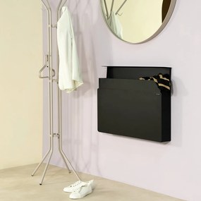 Scarpiera nera in metallo con ante ribaltabili/da parete 78x48x13 cm Luigi – Spinder Design
