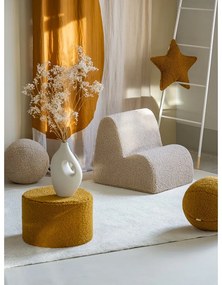 Poltrona per bambini color crema con rivestimento in bouclé Cloud – Wigiwama
