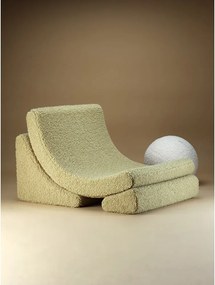 Poltrona per bambini verde con rivestimento in bouclé Moon – Wigiwama