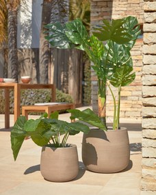 Kave Home - Pianta artificiale Alocasia Odora con vaso nero 57 cm