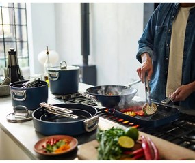 Pentole in set con coperchio incluso/con superficie in ceramica 3 pz adatte all'induzione Space – Joseph Joseph