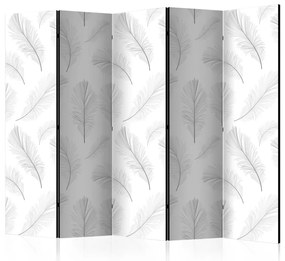 Paravento design Leggerezza II (5-parti) - piume di uccello su sfondo bianco