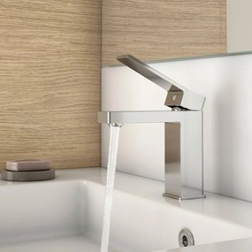 Rubinetto per lavabo a canna media Studio cromato lucido SENSEA H 16 cm