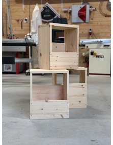 Comodino di colore naturale in pino massiccio Grab It – Karup Design