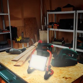 Solight WM-30W-FEQ - Proiettore LED con stativo, 30 W, 230 V, 4000 K, IP65