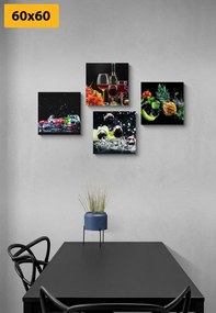 Set di quadri – Vino e pezzi di frutta su sfondo nero