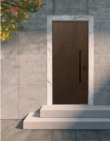 Porta blindata YALE Shield L 80 x H 210 cm in compensato noce, apertura spingere a sinistra, falso telaio incluso