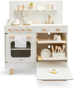 Cucina in legno con lavastoviglie