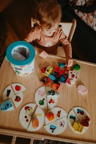 Vilac - Tocca e trova, gioco in legno - Fattoria