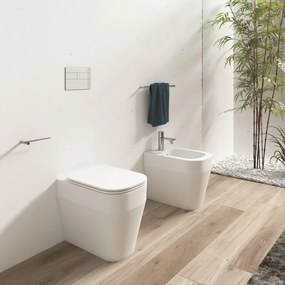 Coppia sanitari filomuro scarico a pavimento OLYMPIA CERAMICA tuttoevo bianco lucido WC: P 55 x L 38 x H 56 cm, bidet: P 55 x L 38.5 x H 24 cm