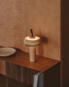 Kave Home - Lampada da tavolo portatile Luba in legno di frassino e maniglia in cotone verde