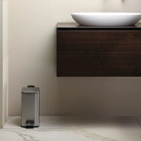 Cestino per la spazzatura color argento opaco in acciaio con pedale 5 l Erik – Spirella