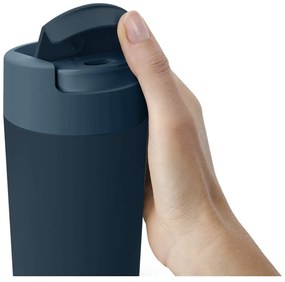 Tazza da viaggio blu scuro-antracite 450 ml Sipp - Joseph Joseph