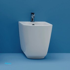 Kerasan "Tribeca " bidet terra filo parete bianco lucido