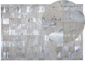 Tappeto in pelle beige/argento 140 x 200 cm YAZIR Beliani