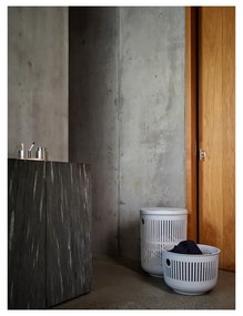 Cesta per il bucato grigio chiaro in plastica 35 l Ume – Zone