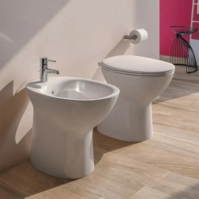 Wc tradizionale Rimless serie Morning con scarico a pavimento