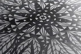 Stampa su tela – Ornamento etnico unico in bianco e nero