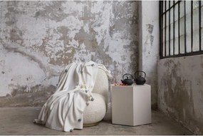 Copriletto color crema in vello 150x200 cm Pom Pom – Mijolnir