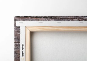 Stampa su tela – Foglia a forma di cuore su sfondo di legno