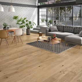 Parquet prefinito in rovere vetrificato sp. 14 mm Intenso XL da 2.222 m²