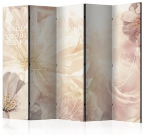 Paravento Bacio di Dolcezza II - Romantica e luminosa composizione di fiori