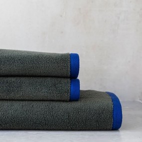 Asciugamano tipo terry verde scuro/blu in cotone organico 70x133 cm Soft – Mette Ditmer Denmark