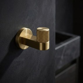 Gancio bagno ORI 39104 in oro spazzolato – 3,5x5,5x4,5 cm
