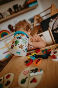 Vilac - Tocca e trova, gioco in legno - Fattoria