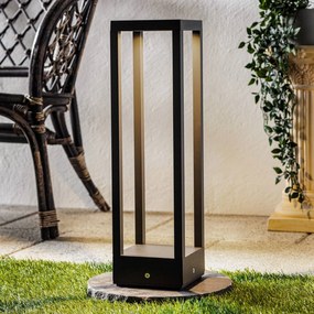 Lucande lampioncino LED Carlota, 50 cm, antracite, alluminio Carlota, Nero, Alluminio, Moderno, Lampada LED da esterni