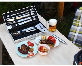 Grilling utensils acciaio inossidabile with a case 18 pz