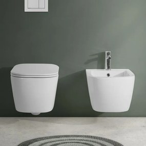 Sanitari Sospesi in ceramica bianco design quadrato con copriwc e scarico rimless Kayra