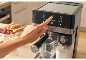 Sencor - Macchina per caffè espresso a portafiltro 1350 W/230 V nero/cromo satinato