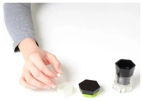 Vitility - Dispenser e taglierina 5-in-1 per pillole, nero