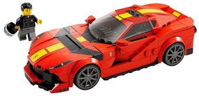 Ferrari 812 Competizione con pilota Lego