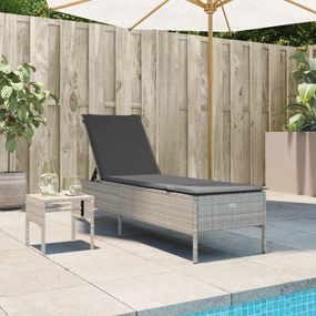 Lettino Con Tavolo E Cuscino Grigio Chiaro İn Polyrattan /