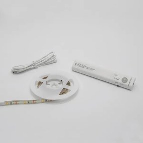Striscia LED con sensore di movimento 1m LED/2,4W/6V 4xAAA 3000K