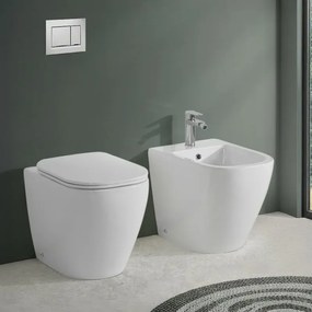 Wc filomuro bianco design quadrato in ceramica con scarico Rimless Kayra