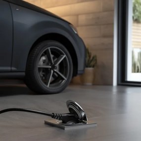 Brilagi - Presa a pavimento da incasso per esterno IP55 cromo opaco quadrato