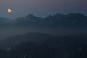 Carta da parati autoadesiva – Luna piena sopra le montagne